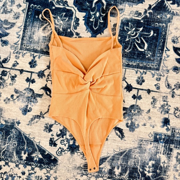 Abercrombie Ribbed Open Back Bodysuit - M - Picture 5 of 7